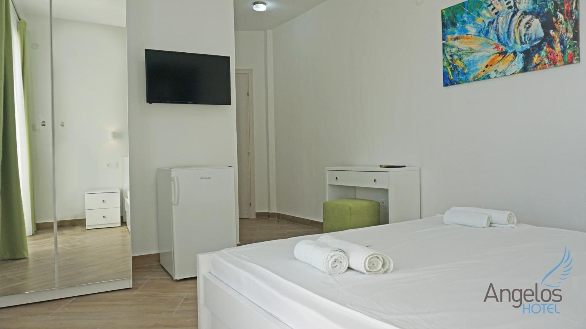 Angelina Hotel ออร์โมส ปานากีอาส ภายนอก รูปภาพ